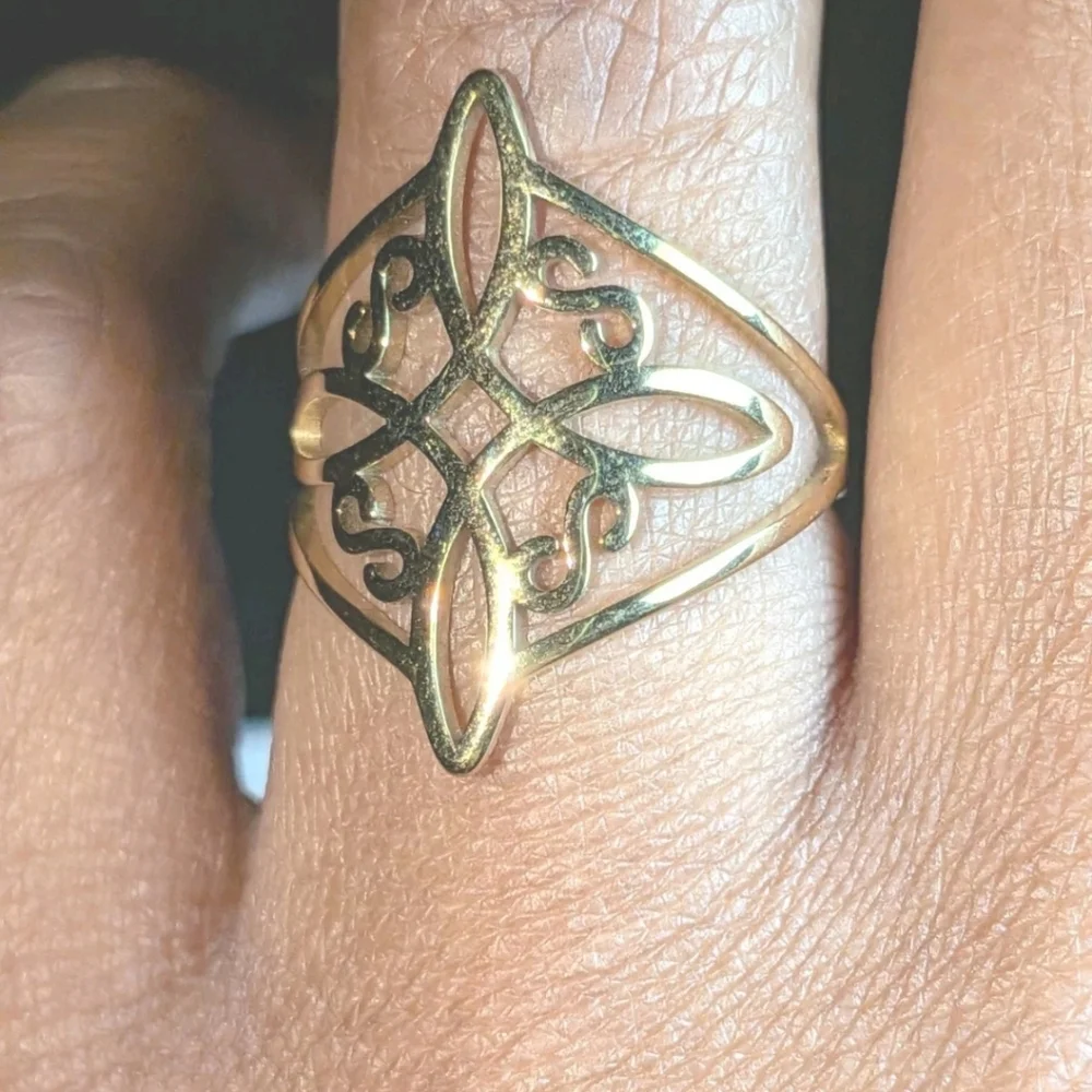 Witch Knot Golden Stainless Steel Ring for Women Wiccan Cross Celtics Knot Sz 7